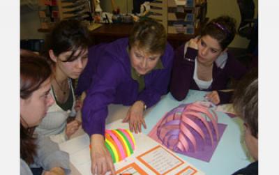 Diane Schnellhammer Works with AP Calculus Students on Building Mathematical Models