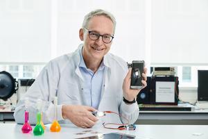 Prof. Karl Leo