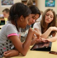 Students Investigate the NASA Viz App