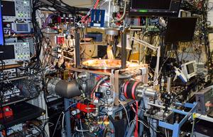 The experimental setup for high-precision measurements on the hydrogen atom