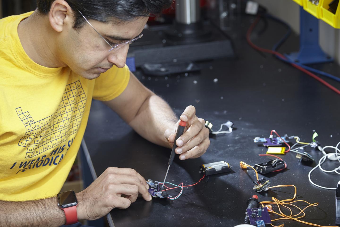 Building the LoCHAid Electronics