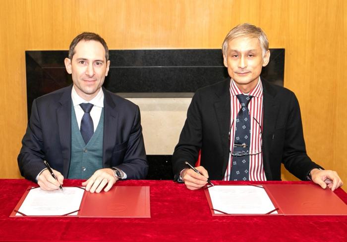 A signing ceremony held at Lingnan University for an Agreement of Friendship and Cooperation between the Hong Kong Catastrophic Risk Centre at Lingnan University and Kobe University