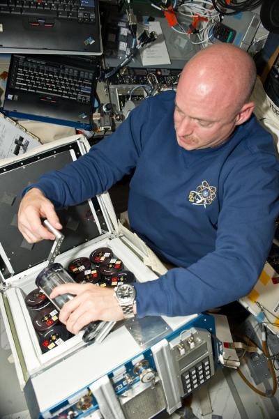Mark Kelly, NASA
