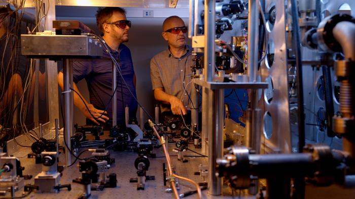 Scientists work on NIST's new atomic clock, NIST-F4