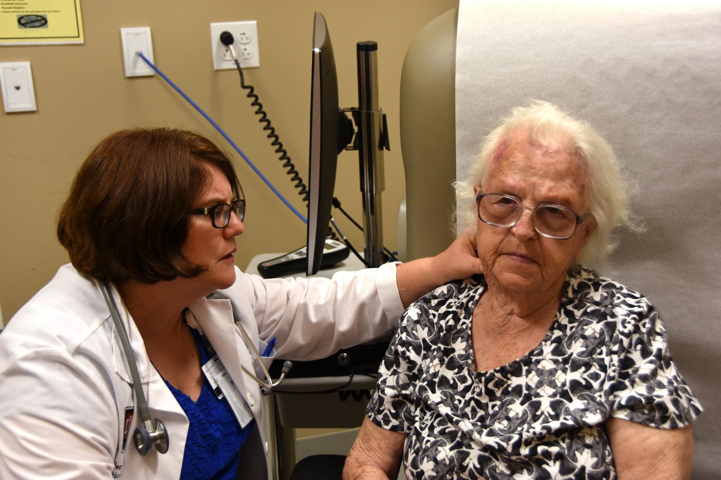 Jennifer Carnahan, MD with Patient