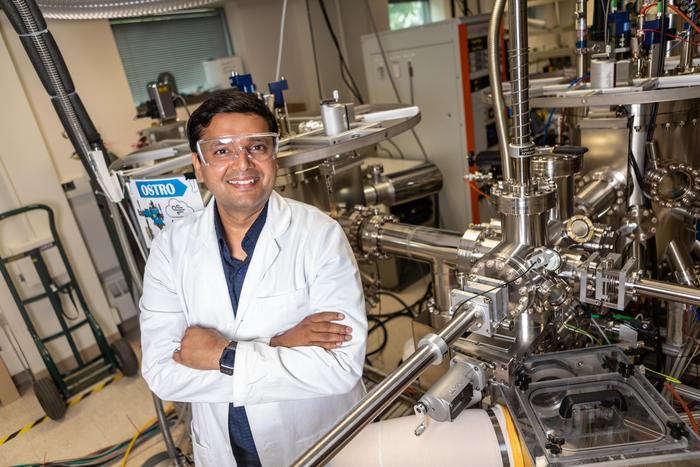 Bharat Jalan in Lab