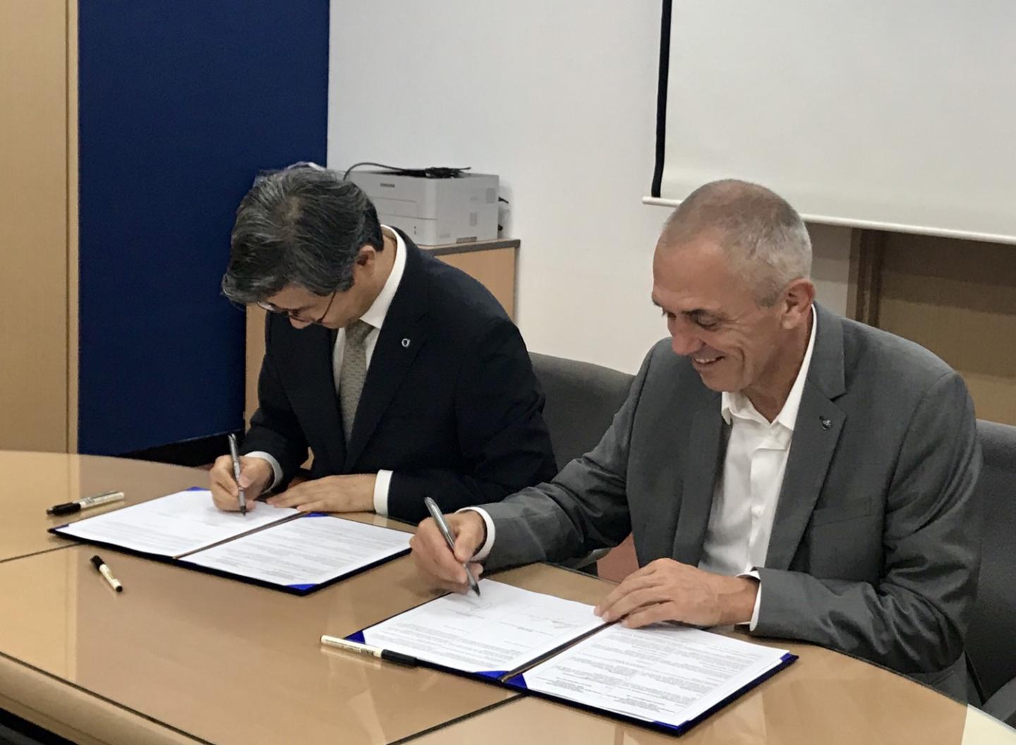 2B-FUEL Signing of the Agreement