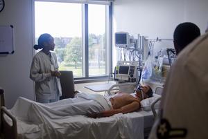 Digital monitoring and decision-support systems in intensive care