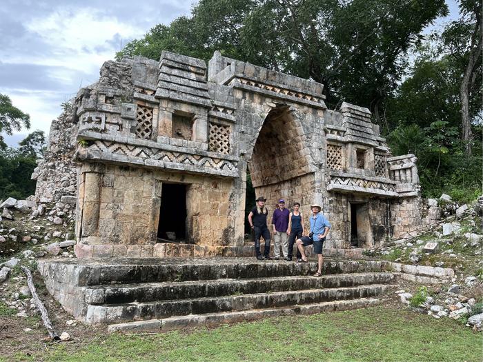 Stalagmites in Mexican caves reveal duration and severity of drought during the Maya collapse
