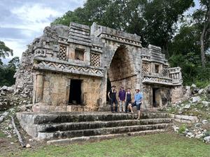 Stalagmites in Mexican caves reveal duration and severity of drought during the Maya collapse