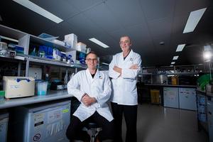 Professor Peter TImms and Dr Sam Phillips from UniSC's Centre for Bioinnovation