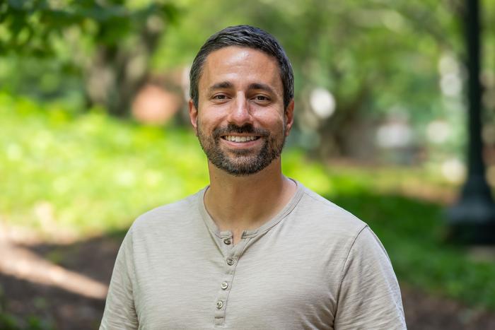 Steven Caliari headshot