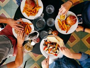 UK restaurant chains falling short on healthy nutrition targets, study finds