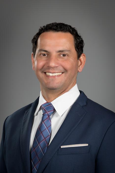 Dr. Pablo Bueno