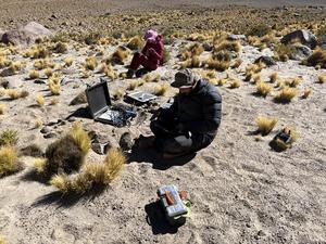 researchers in the field with seismomster