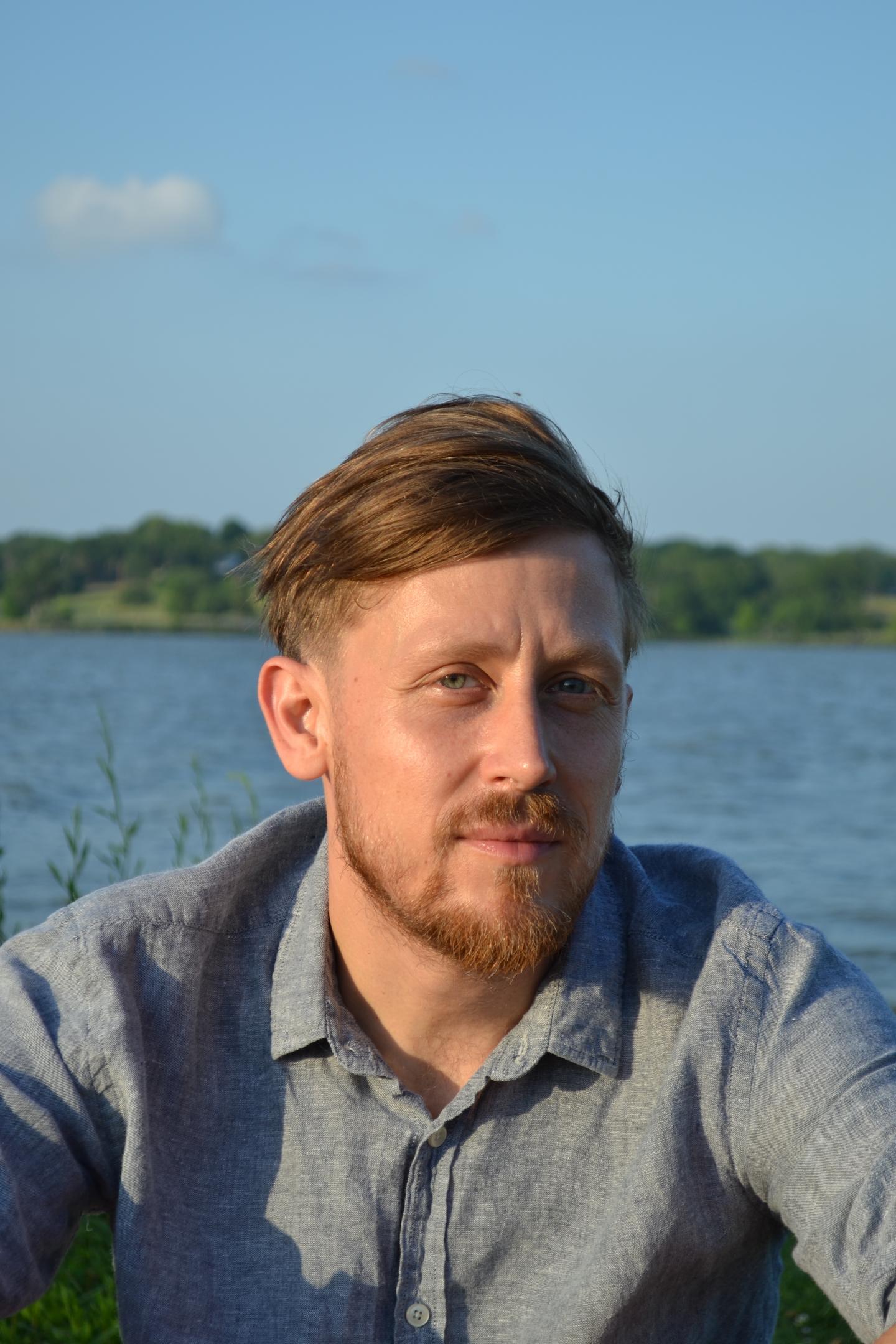 Patryk Babiracki, University of Texas at Arlington 