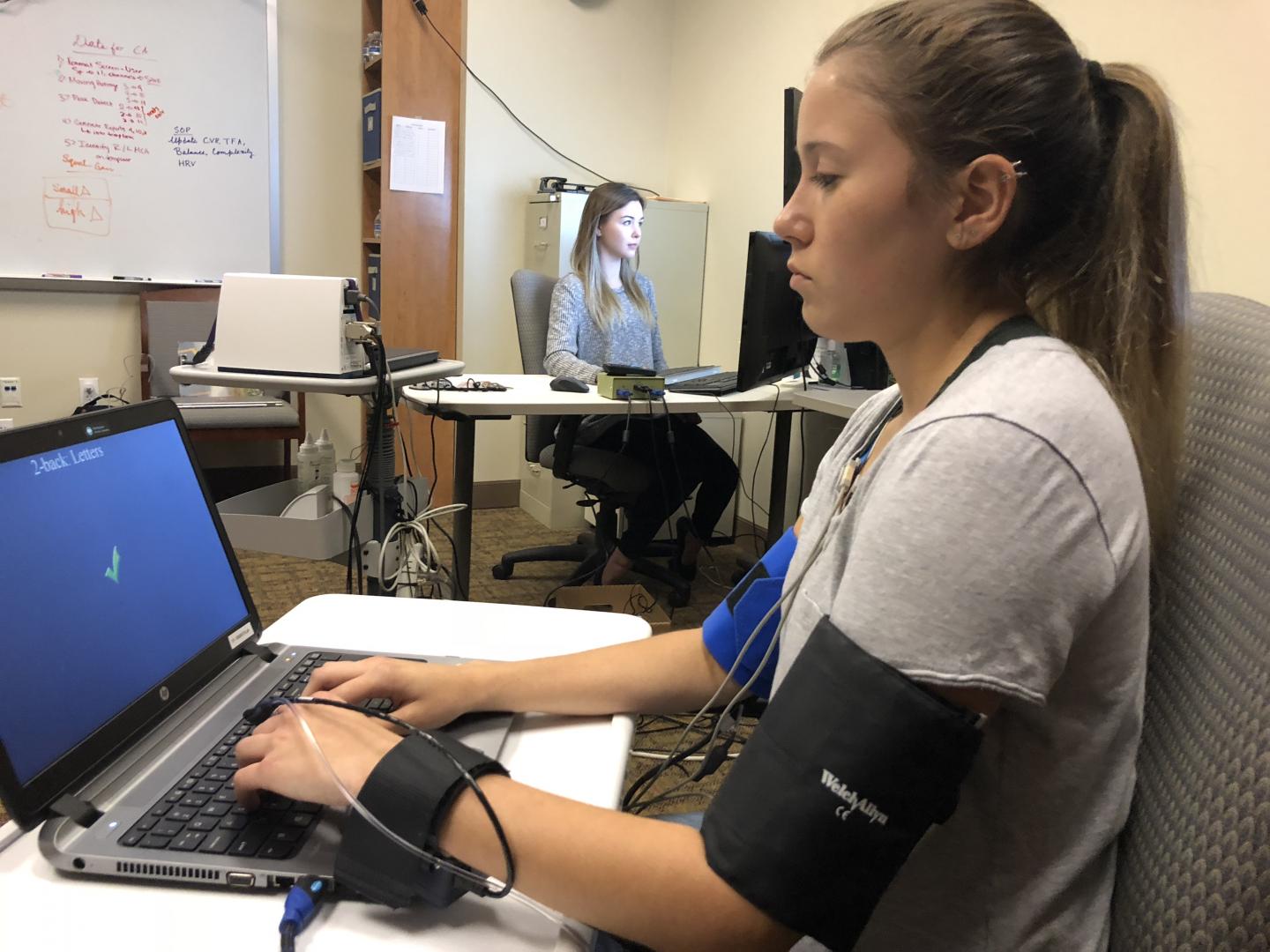 Post Concussion Simulation of Mild Cognitive Task