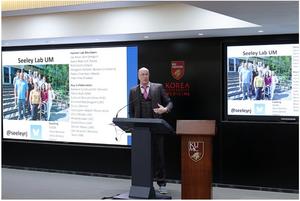 Professor Randy J. Seeley
