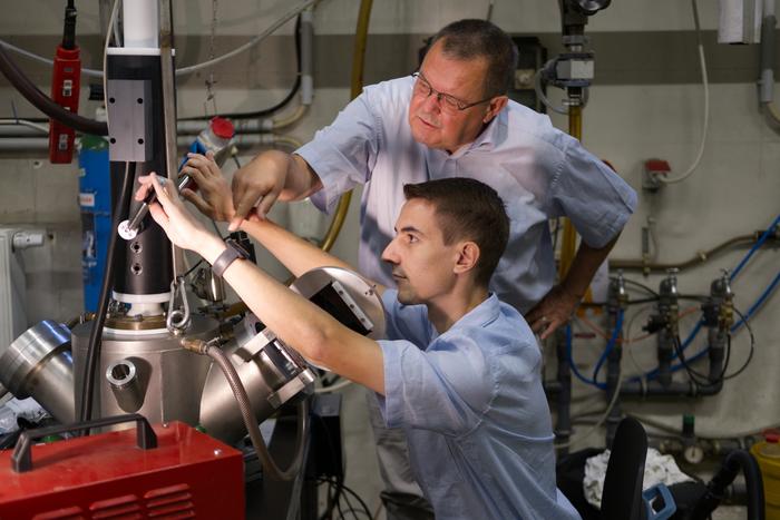 Metallic glass to be tested on the ISS
