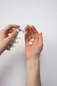 Prescribed opioids during pregnancy likely aren’t associated with increased risk of autism, ADHD