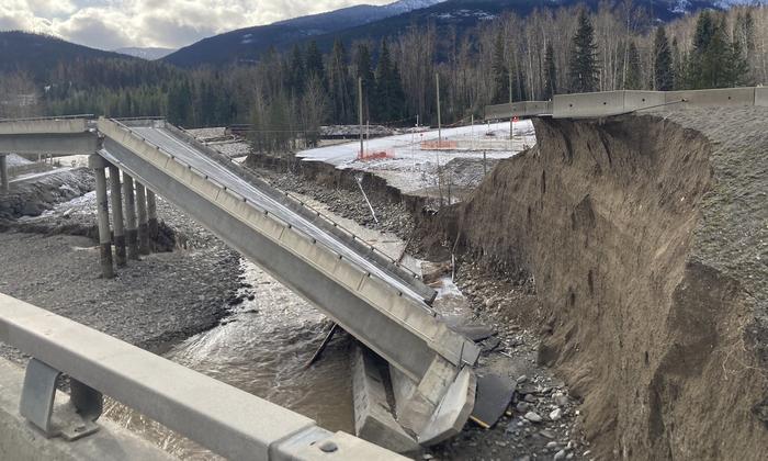 Coquihalla Bridge Collapse in BC, 2021