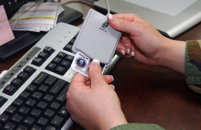 Software Helps Developers Get Started with PIV Cards