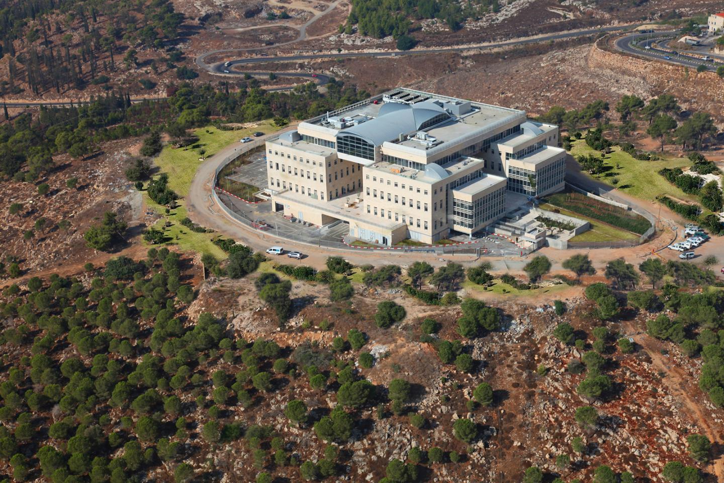 Fraunhofer and Stef Wertheimer Promote Applied Research in Israel