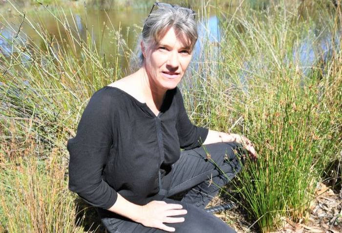 Dr Ilka Wallis