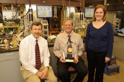Fungus Ceans Up, Adds Value to Ethanol Production