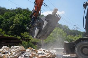 End-of-Life Concrete Sleeper Recycling System (2)
