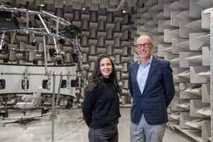 Dr Heivet Hernández-Pérez and Distinguished Professor David McAlpine