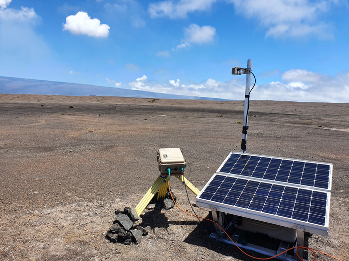 The SO2 camera installation on Kīlauea volcano, Hawaii, US