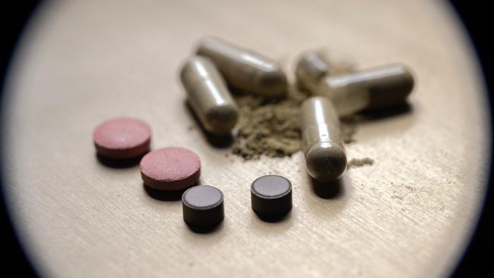 7-OH and kratom products