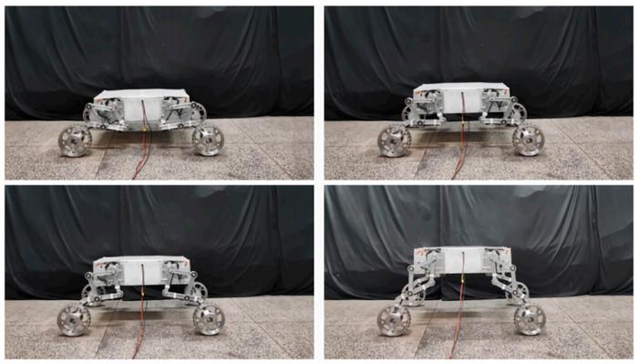 Fig. 4. Robot body lifting test process.