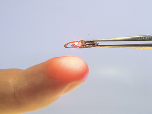 Transcranial optogenetic device