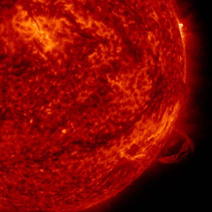 NASA Sees 2 of the Sun's Filaments Break Away