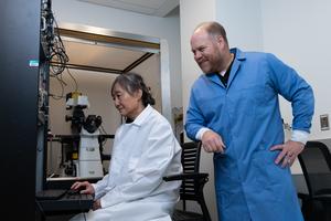 Tracking neuron activity