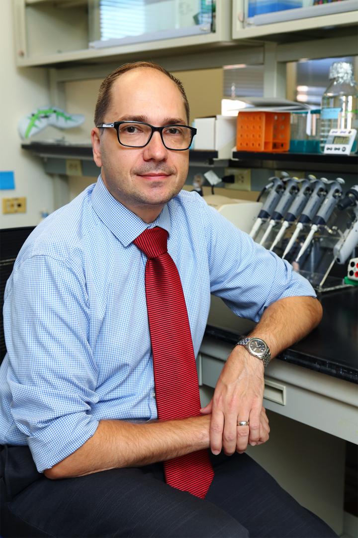 Dr. Robert Sargis, University of Illinois at Chicago