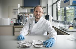 Asier Vallejo, Doctor by the University of the Basque Country and Full University Professor at the Faculty of Pharmacy