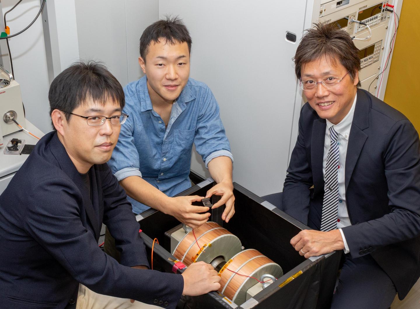 SF-OLED Researchers