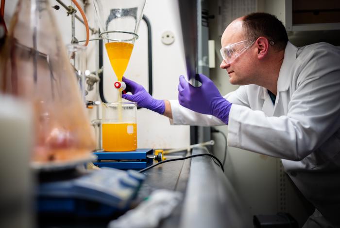 Low coefficient of thermal expansion molecules for polymers