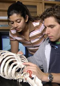 JHU Students Neha Malhotra and Chris Weier with Heart Surgery Device