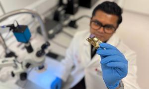 Pioneering progress: Dr Peter Francis Mathew Elango showcases sensor innovation at RMIT University