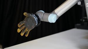 Improved electronic skin gives robots the human touch