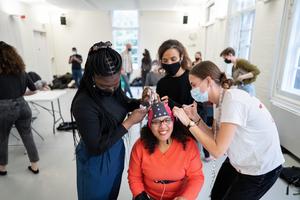 Participant getting EEG placed before performance