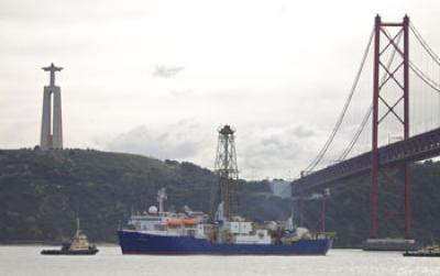 JOIDES Resolution Arriving in Lisbon, Portugal