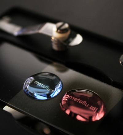 Solutions of Right- and Left-Handed Nano Spiral Staircases Interact with Circular Polarized Light