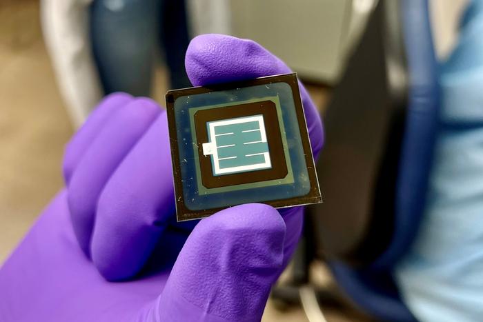 Industrial-scale production of perovskite photovoltaics: Researchers develop a scalable process. (Alexander Diercks, KIT)