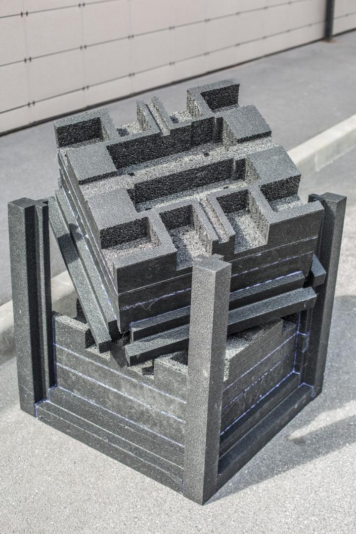Unique Energy Absorbing Container