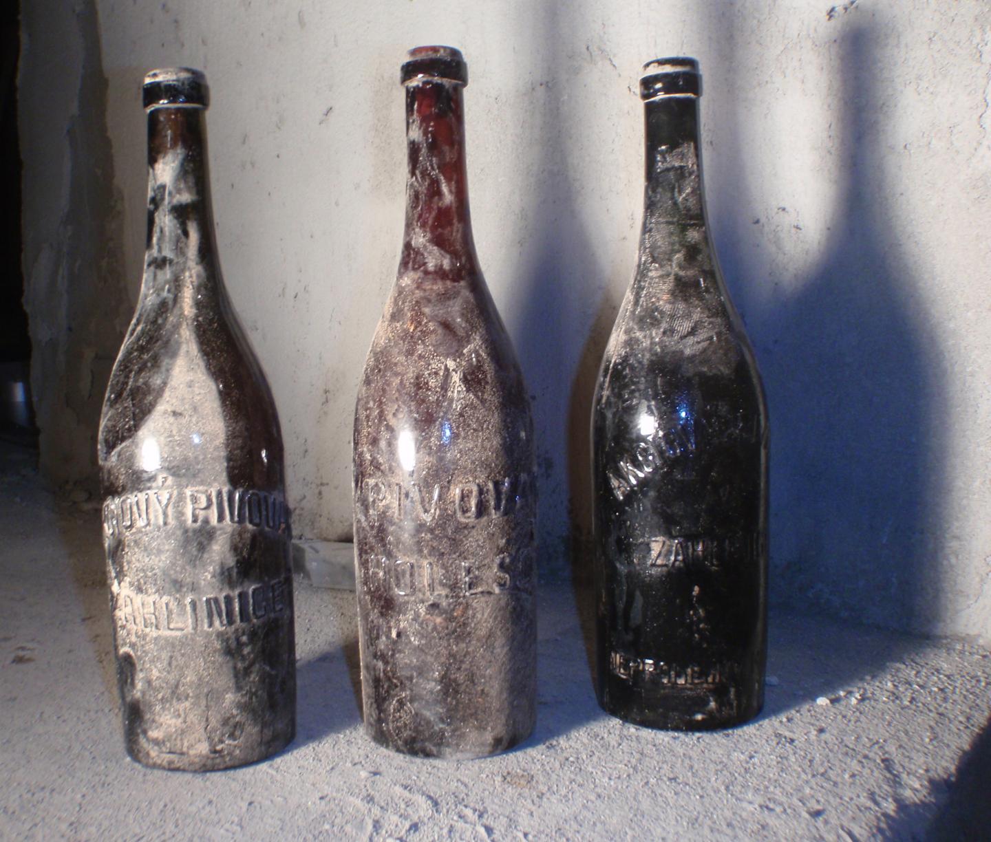 Analysis Yields Clues to Chemical Composition, Natural Aging of 100-Year-Old Beer
